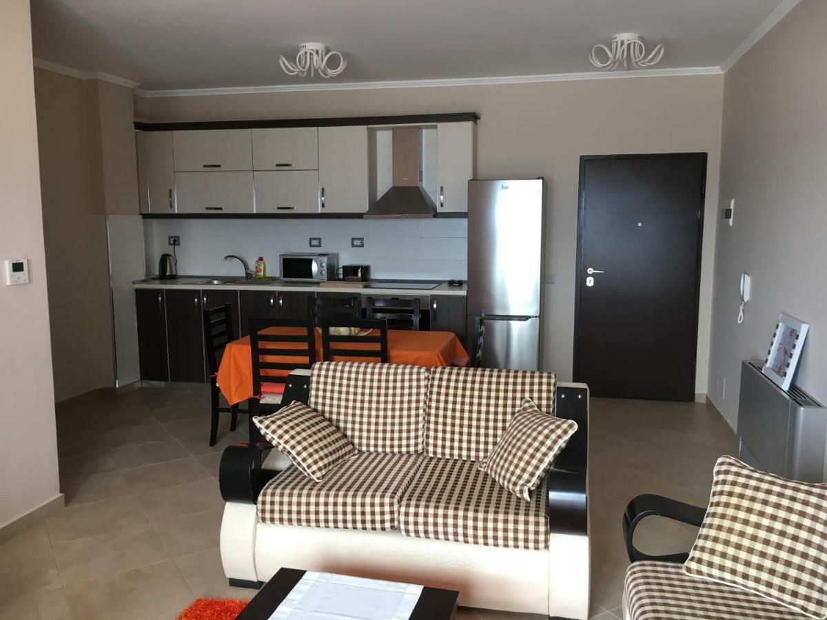 Sunny Beach Apartment Vlora Exteriör bild