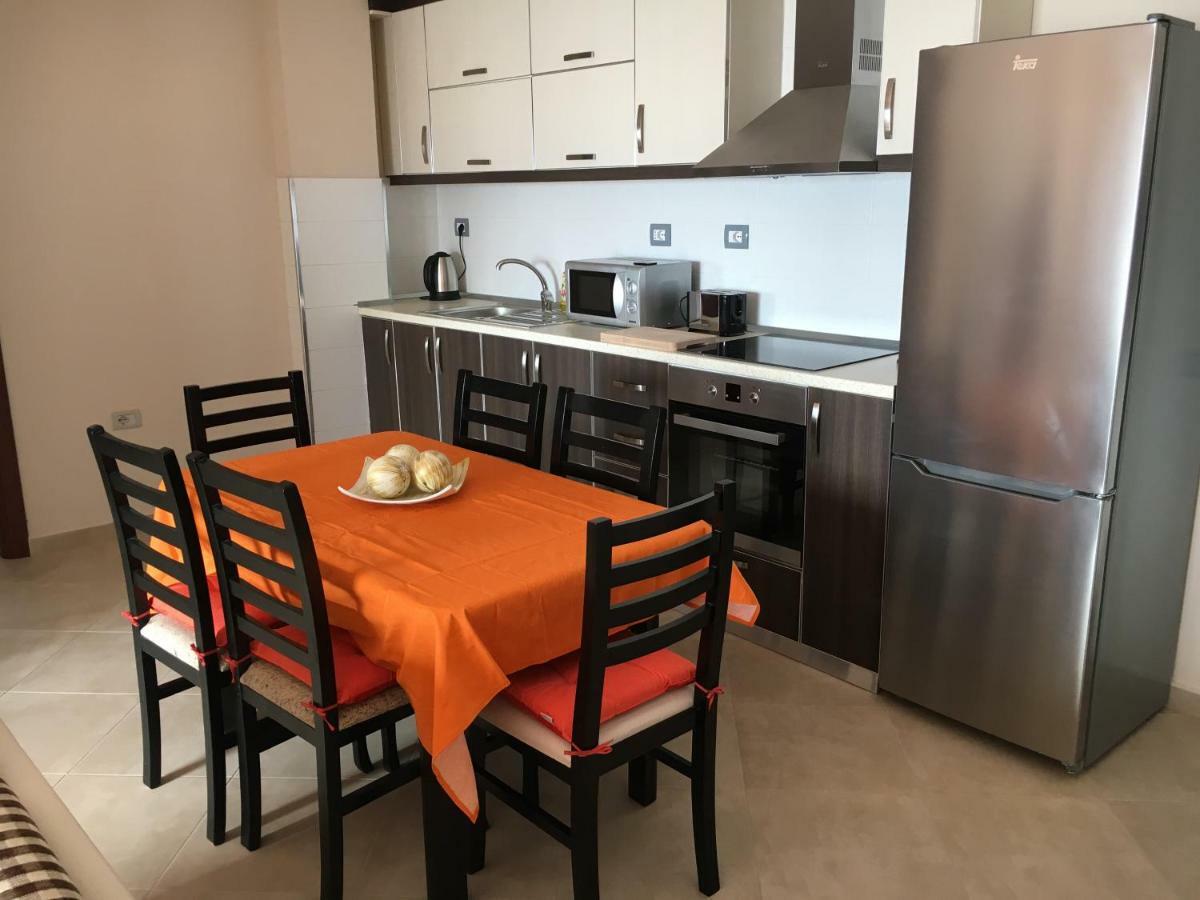 Sunny Beach Apartment Vlora Exteriör bild