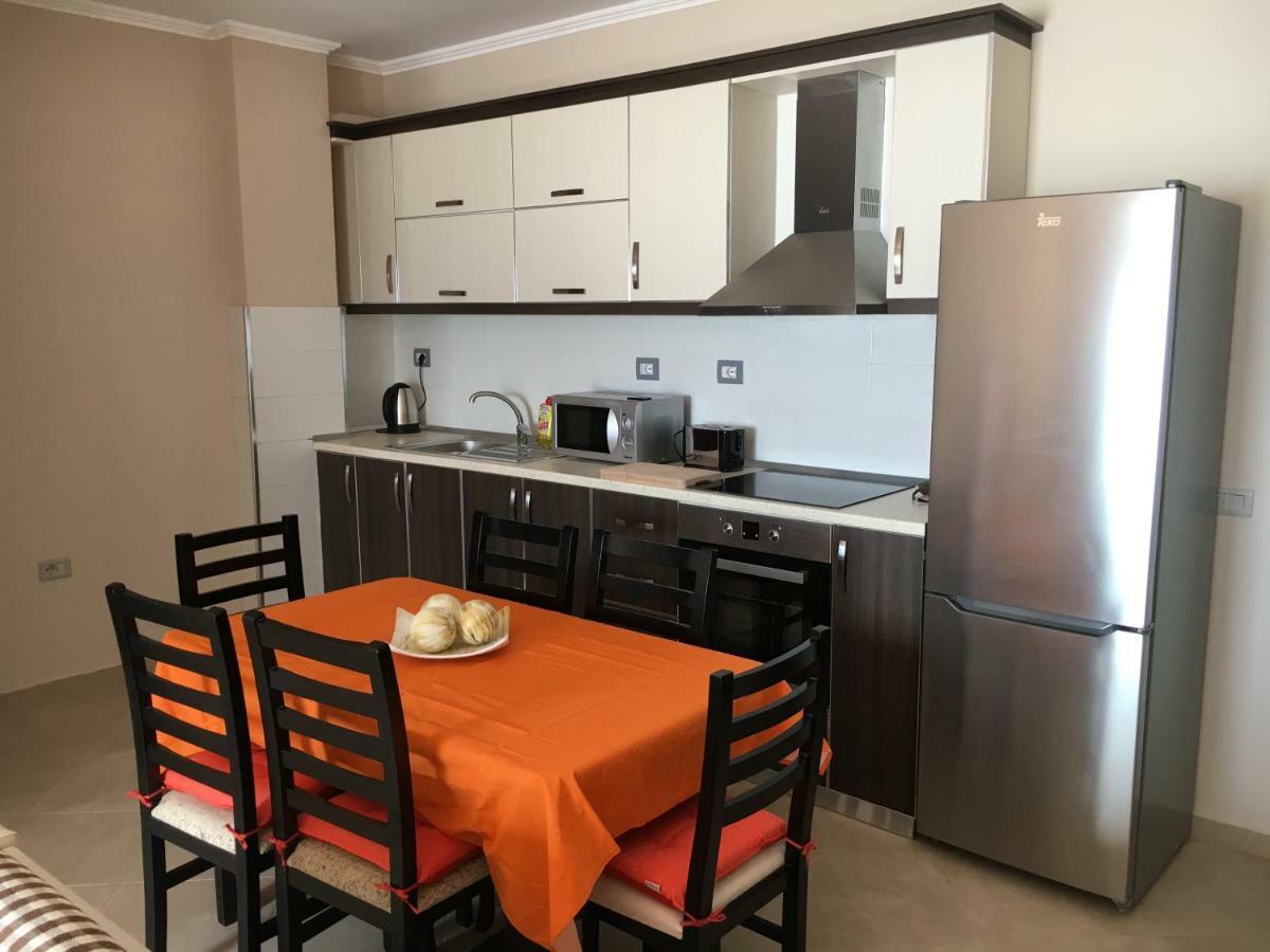 Sunny Beach Apartment Vlora Exteriör bild